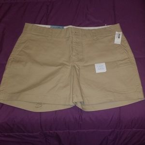 Old Navy Woman Khaki Shorts